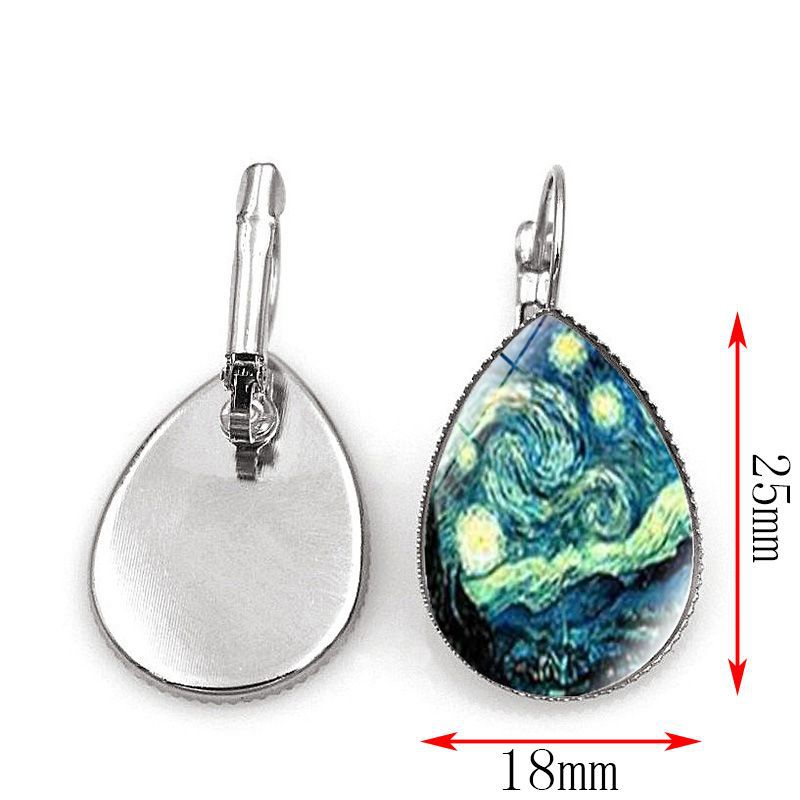 Teardrop-shaped pendant with 'Starry Night' design and measurement details on a white background