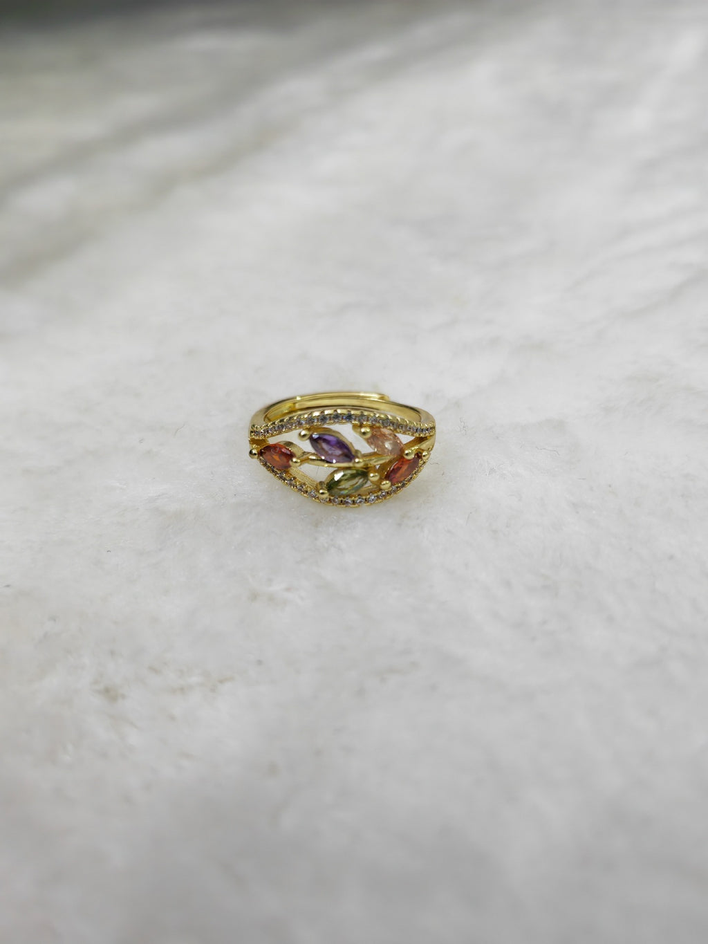 Light-Luxury Personalized Color Gemstone Ring With Exquisite Design And Open Cuff Style