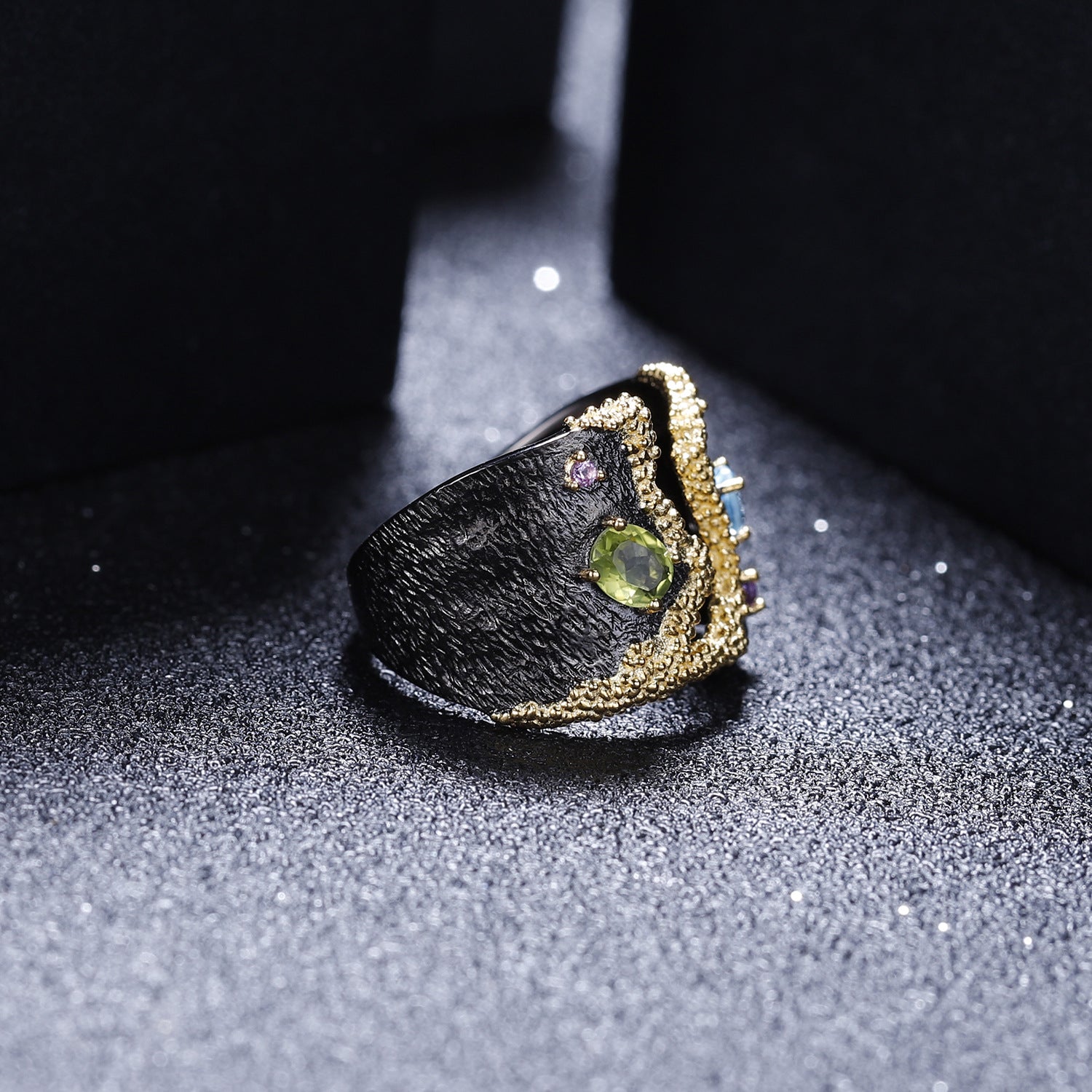925 Silver Gemstone Inlaid Gold-plated Peridot Personality Ring